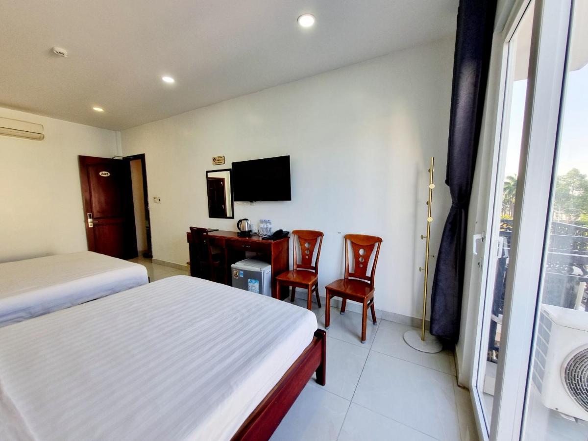 Minh Khue Hotel Vĩnh Long Exterior photo