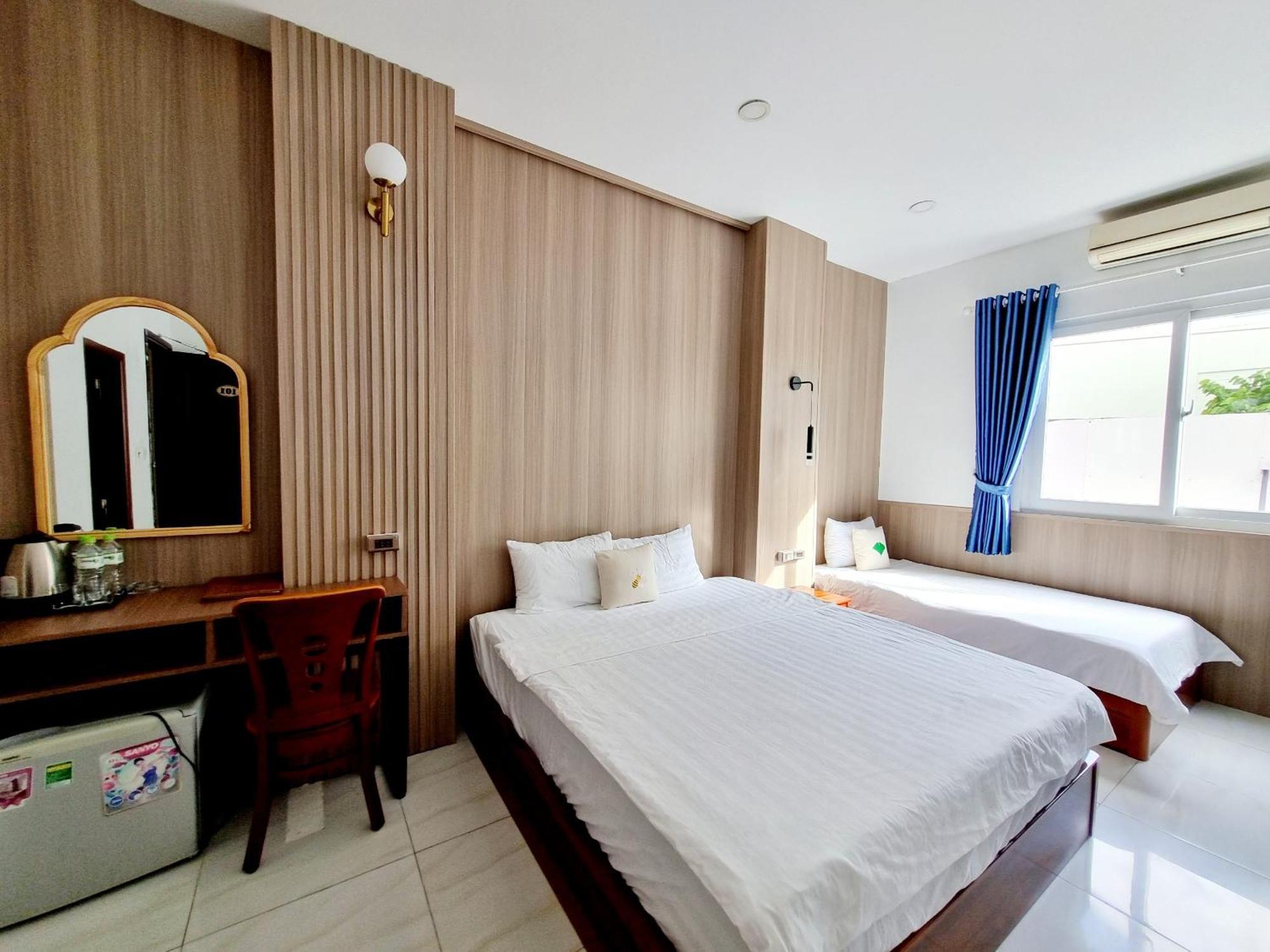 Minh Khue Hotel Vĩnh Long Exterior photo
