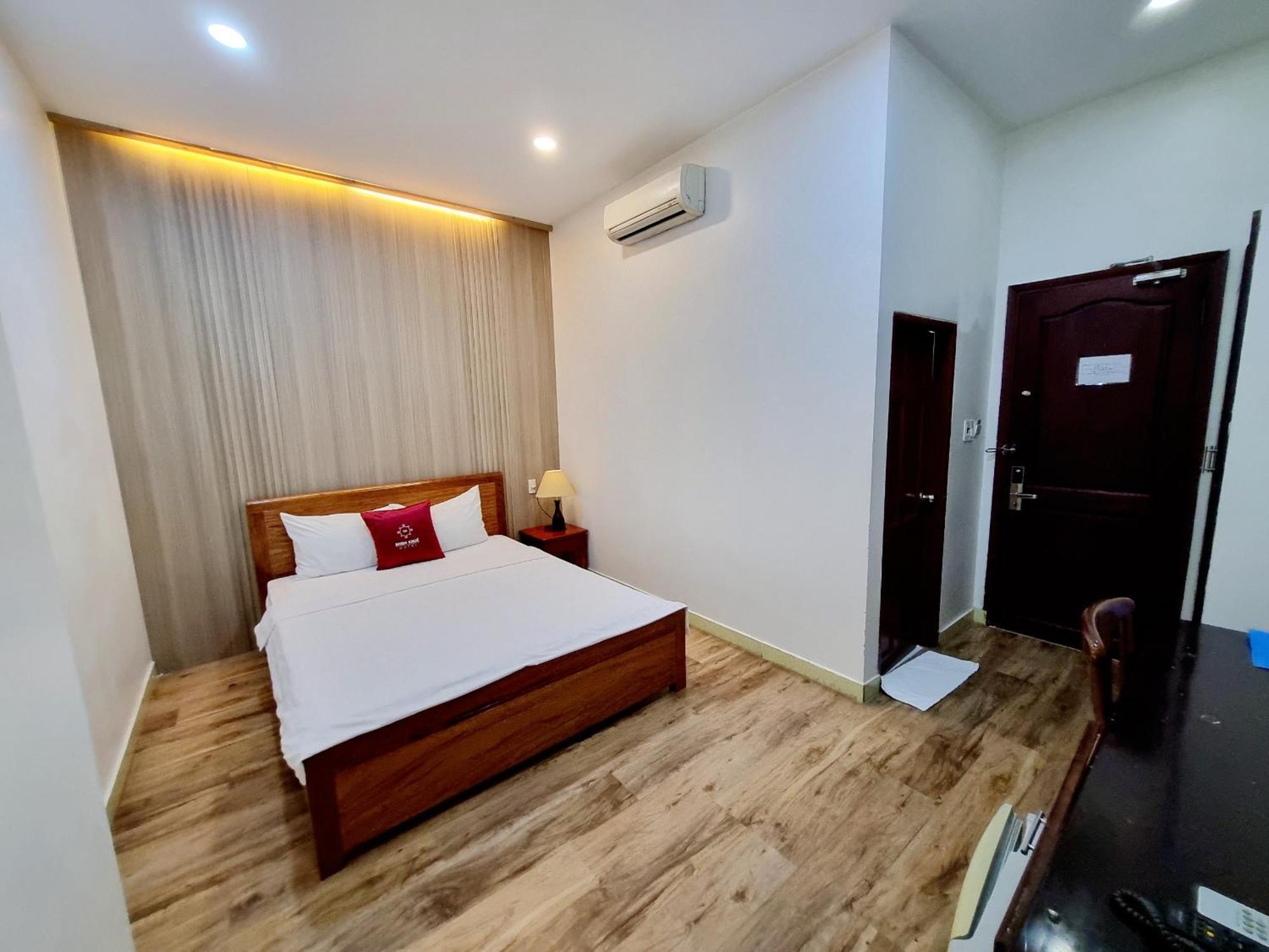 Minh Khue Hotel Vĩnh Long Exterior photo
