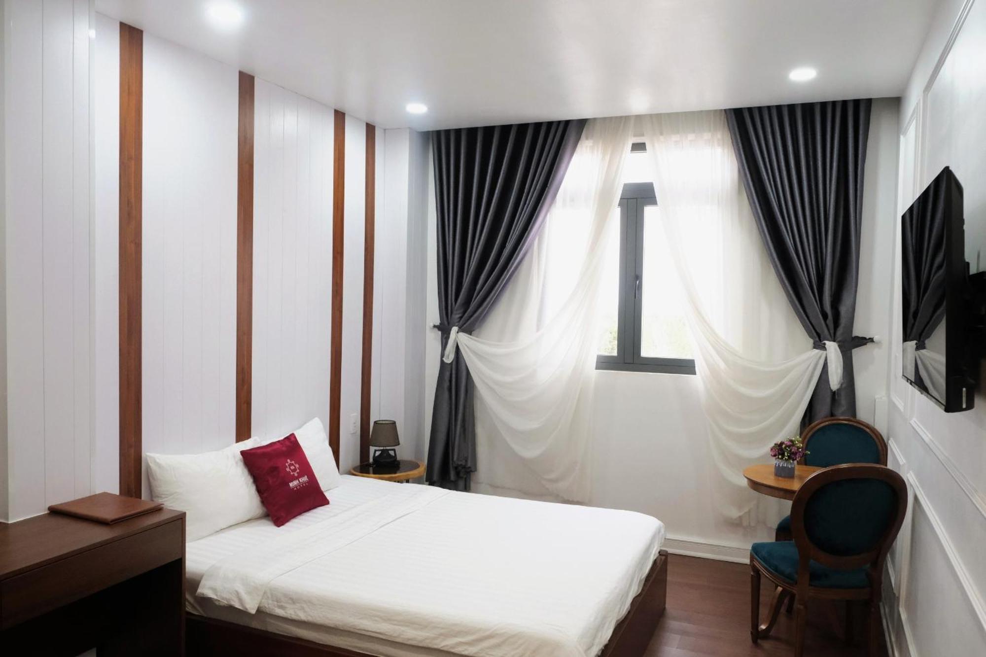 Minh Khue Hotel Vĩnh Long Exterior photo